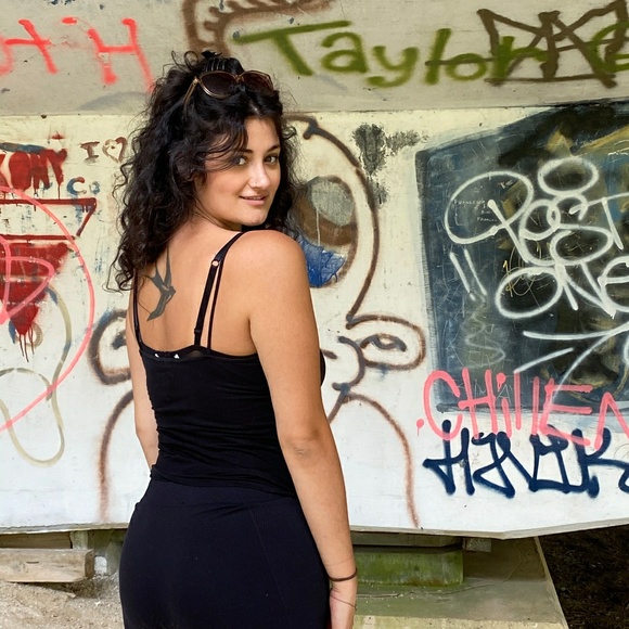 Meet your Posher, Anais - Picture 1 of 1